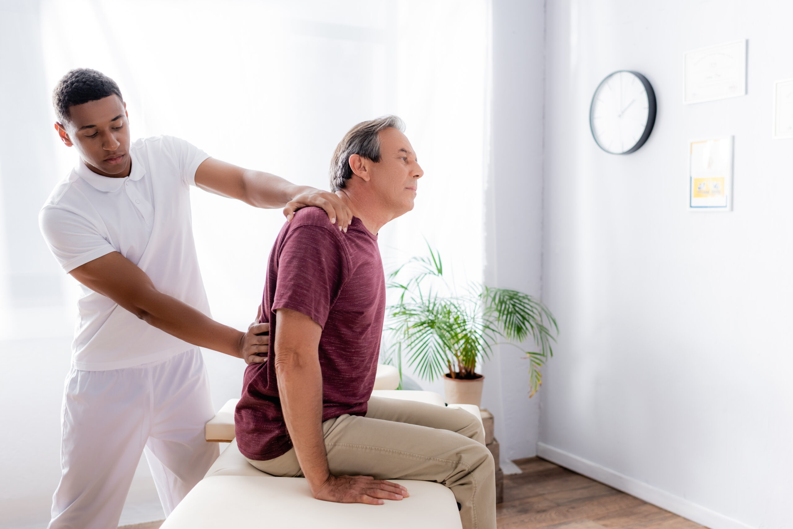 5 Reasons To See A Chiropractor In 2022