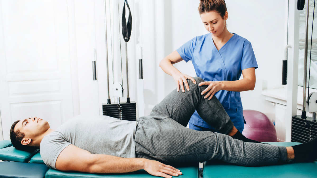 How Chiropractic Care Helps With Knee Pain and Mobility - Meyer ...